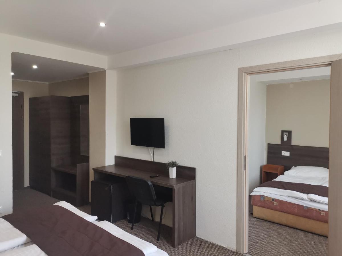 באלאטונפורד Hotel Tagore מראה חיצוני תמונה