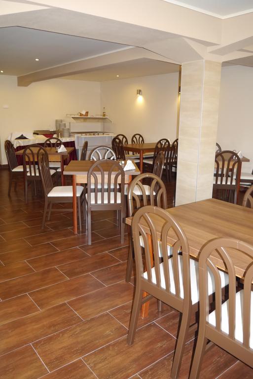 באלאטונפורד Hotel Tagore מראה חיצוני תמונה